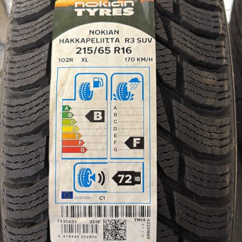 Nokian Hakkapeliitta R3 SUV 215/65 R16 102R XL kitkarengas / Renkaiden asennus 50-100€